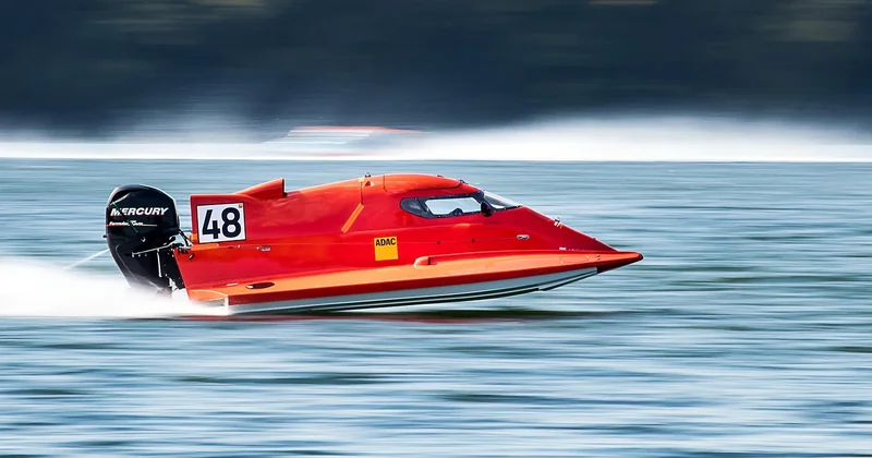 À partir de quelle vitesse parle-t-on de bateau rapide ?